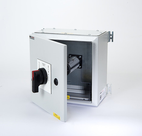 Santon SwitchgearSanton Switchgear - individual power switch for industrial use.