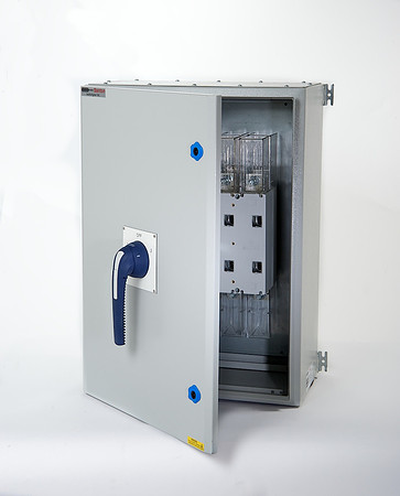 Santon Switchgear - individual power switch for manufacturing plants.