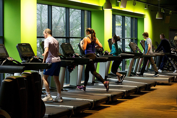 Simply Gym.Net is a 24 hour gym franchise , affordable and UK wide.